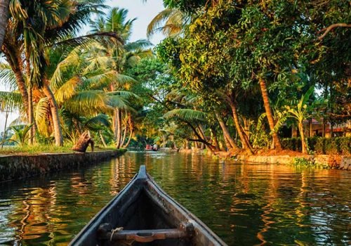 kerala-backwaters-canoe-istock